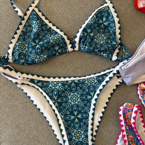 ๐ Bikini Bundle โ Size S/M (8 Sets!) ๐ - Picture 3 of 8